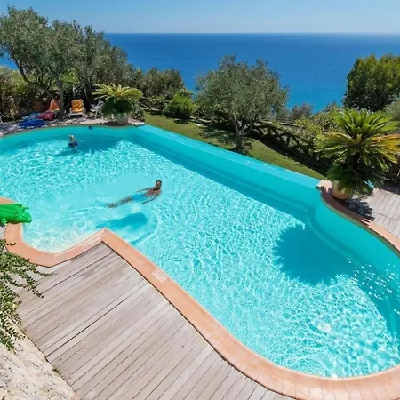Appartamento Studio-apartment, Erdgeschoss, Meerblick Mit Grossem Garten Finale Ligure